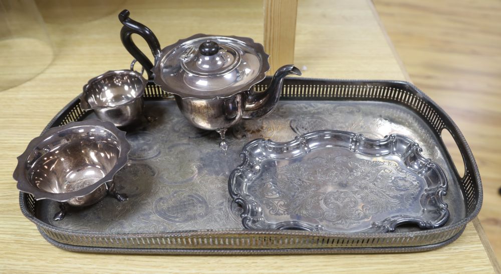 A plated teaset and two trays